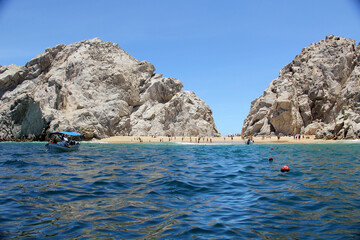 Fototapeta na wymiar Large stones and rocky mountains in the Sea of ​​Cortes in Los Cabos Baja California Mexico 