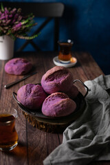 Beet buns
