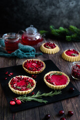 Cranberry tart