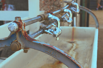 rusty sink