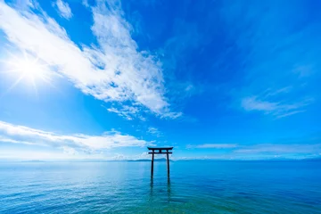 Foto auf Acrylglas 滋賀県 琵琶湖と白髭神社の鳥居 © beeboys