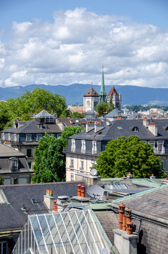 Cath&eacute;drale de Gen&egrave;ve vue du quartier des Tranch&eacute;es