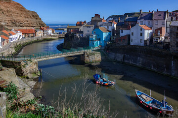 Plakat The small coastal village of Staiths in North Yorkshire - England