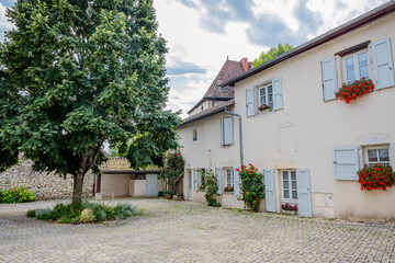 Dans les rues de Morestel