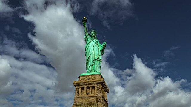 Hyperlapse der Freiheitsstatue in New York City