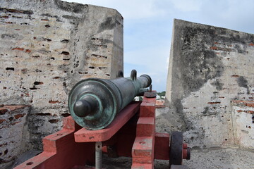 Fototapeta na wymiar cannons in the Castle of San Felipe de Barajas, in cartagena