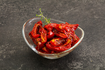 Sun-dried tomato in olive oil