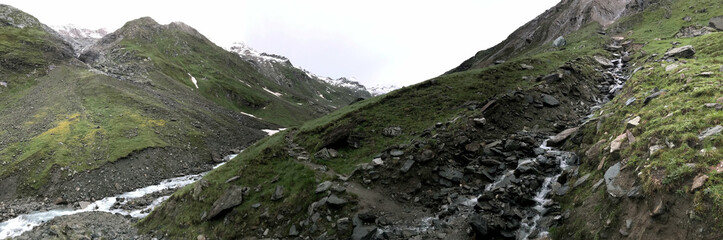Iseltrail Hochgebirgs-Etappe: Von der Clarahütte zum Gletscher