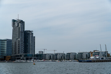 łodzie zacumowane w porcie w Gdyni, morze bałtyckie, lato - obrazy, fototapety, plakaty
