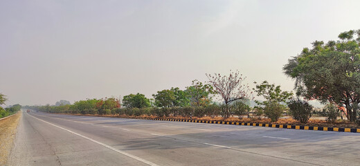 One of the fastest roads in India - the Yamuna expressway, connects New Delhi to Agra.