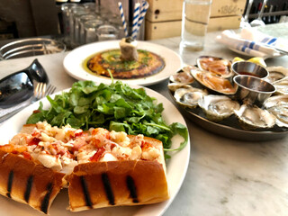 Boston lobster roll