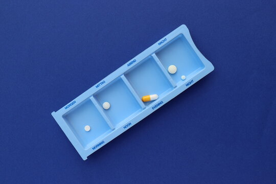 Dosierhilfe f&uuml;r Tabletten. Tablettenbox.