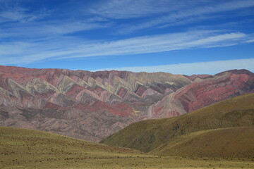 Jujuy, lugar donde el color del cielo resalta las montañas