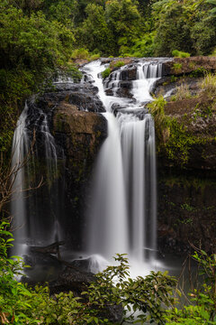 Tchupala Waterfall , Atherton, Tablelands, Carins, Wooroonooran National Park