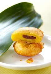 Delicious desserts, fried red bean cake
