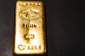 佐渡金山に飾ってあるゴールドバー