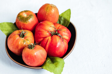 Naklejka na ściany i meble Fresh tomato with basil 