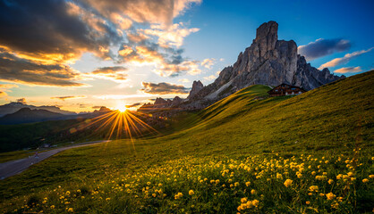 Obraz premium The Giau Pass at sunset, Belluno, Dolomites, South Tyrol, Italy