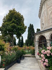 Obraz premium garden in the mosque yard 