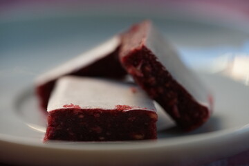 A FRUIT BREAD MADE FROM RASPBERRIES