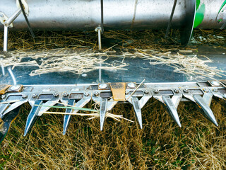 The combine is ready to harvest