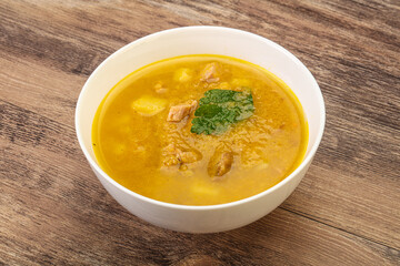 Pea soup with smoked meat