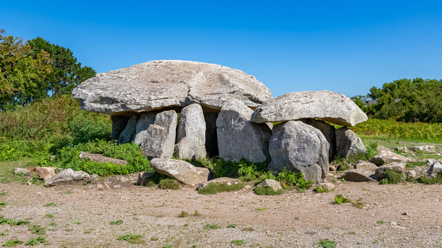 Ile-aux-Moines in the Morbihan gulf, the dolmen of Penhap
