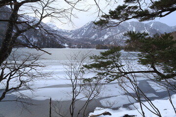 冬の湖