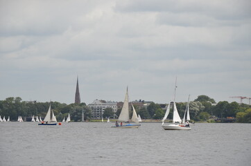 Fototapeta premium sailing and rowing on Alster