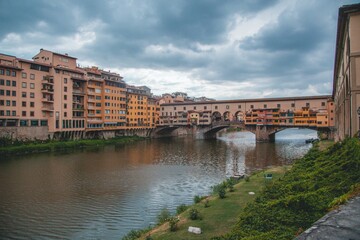 Fototapeta na wymiar VIews of the Ponte Vecchio in Florence, Italy