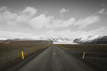 Fototapeta premium road in the mountains
