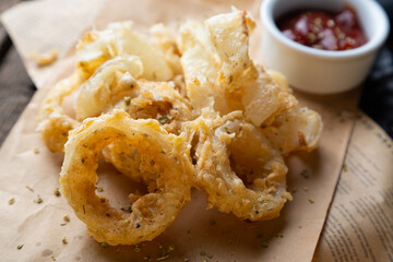 Fried crispy onion rings and sauce