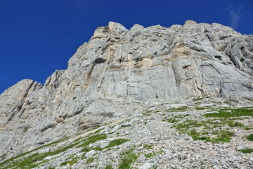Randonn&eacute;e dans le Vercors en France, la grande et la petite Moucherolles et le col des 2 s&oelig;urs