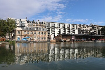 Le bassin de La Villette, qui fait partie des grands canaux parisiens, ville de Paris, France