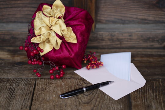 Celebration image of Korea, gift box and gift envelope