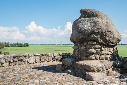 Roode Klif, monument commemorating the Battle of Warns (Battle of Stavoren), Friesland Province, The Netherlands