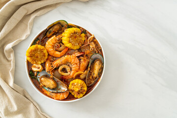 spicy barbecue seafood - shrimps, sqiud, mussel