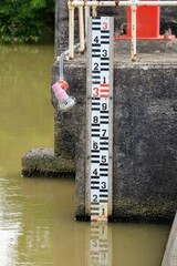 日本の水門の量水標
 - obrazy, fototapety, plakaty