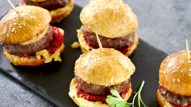 mini hamburger snack, buffet