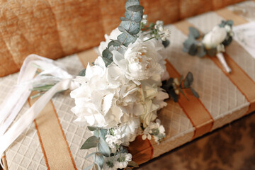 dried flowers on wooden table