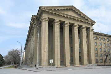 Irrigation and drainage college next to Lenin Square.