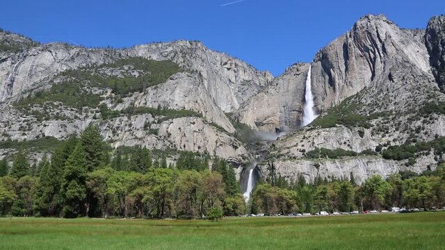 Cooks meadow and Yosemite Falls - California
