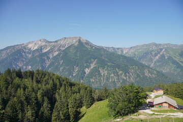 Fototapeta premium MTB-Runde um den Unnütz: Blick auf die Seekarspitze