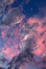Obraz premium Abstract color of clouds and sky on pink in evening sunshine.