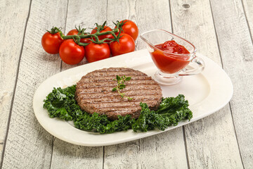 Grilled beef cutlet for burger