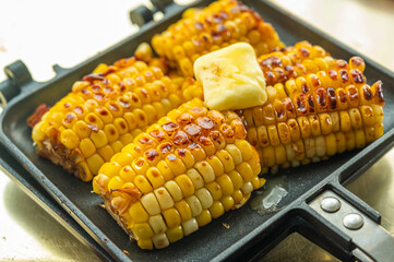 ホットサンドメーカーで作る焼きとうもろこし