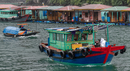 Fototapeta na wymiar Halong Bay fishing boats