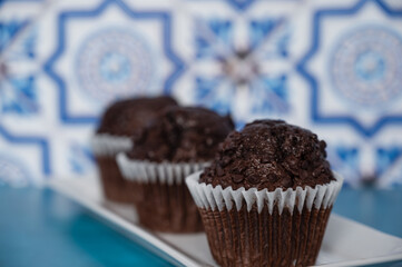 chocolate cupcakes with chocolate frosting