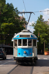 Naklejka premium Downtown Vintage Trolley in Memphis Tennessee