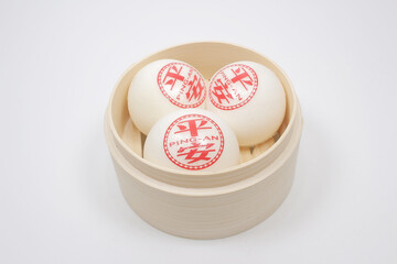 a Ping on bun, on which stamped “Ping On” in chinese,